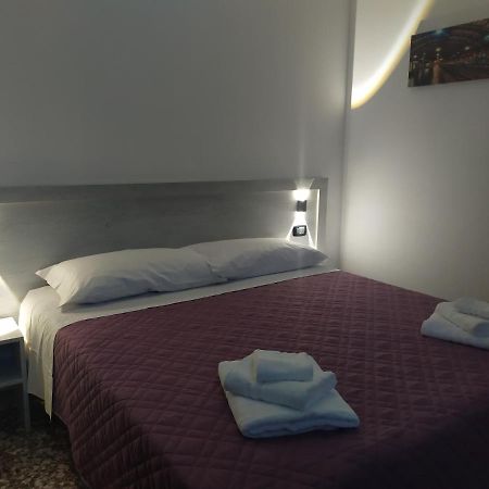 Hotel Madonna Del Pino Cervia Ngoại thất bức ảnh
