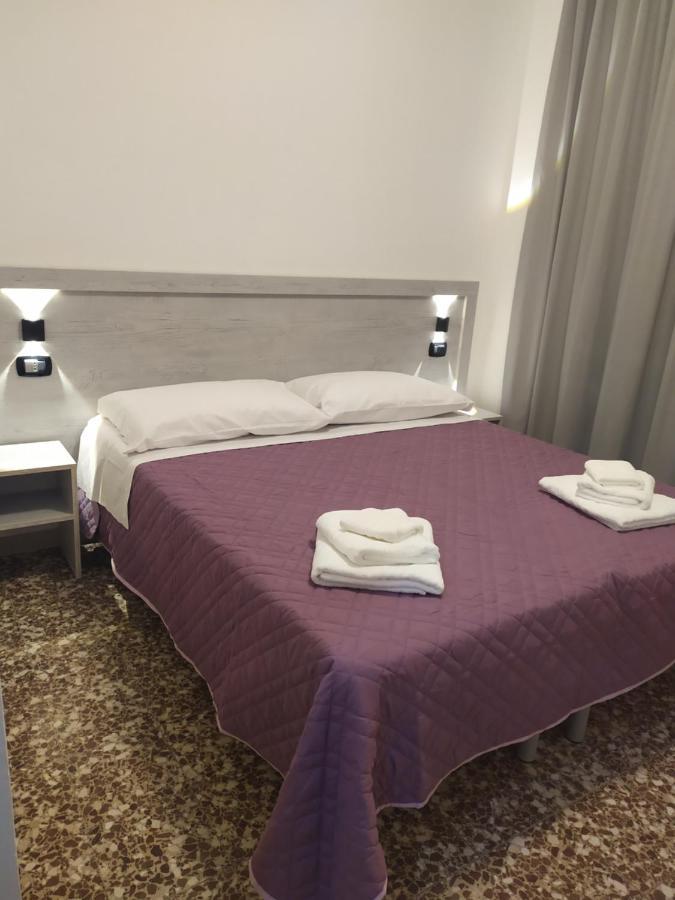 Hotel Madonna Del Pino Cervia Ngoại thất bức ảnh