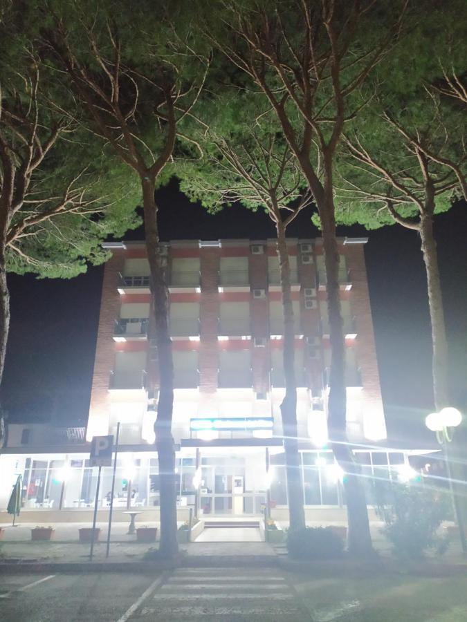 Hotel Madonna Del Pino Cervia Ngoại thất bức ảnh